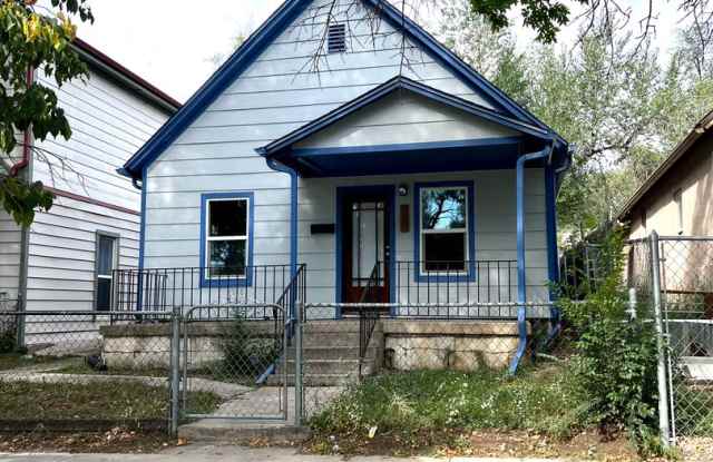 Charming 2 Bedroom Home on Westside Gallery 1