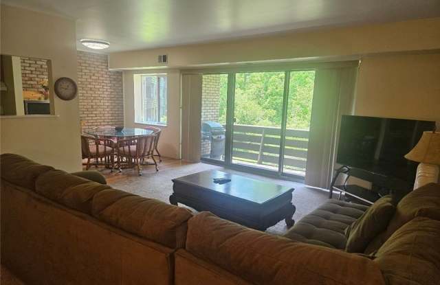 5082 Sanlin Dr Gallery 3