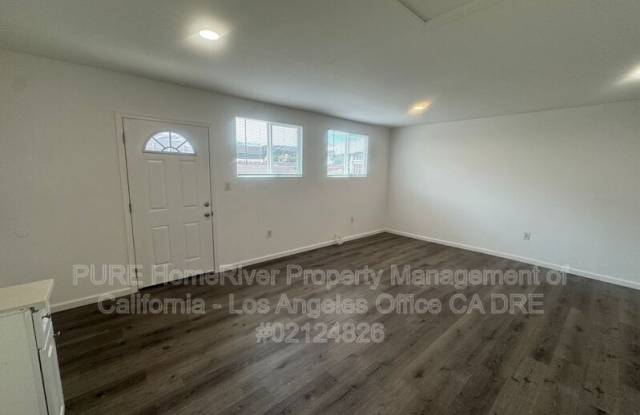 10977 1/2 Pope Avenue Gallery 4