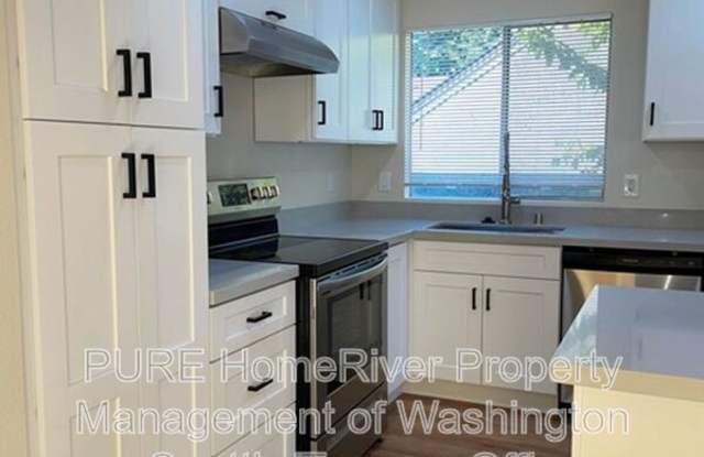 1727 45th Ave SW Gallery 3