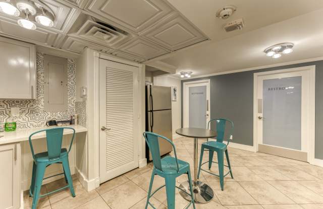 2900 NE 30th Street unit: L2 photos photos