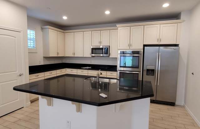 4778 E TIERRA BUENA Lane - 4778 East Tierra Buena Lane, Phoenix, AZ 85032