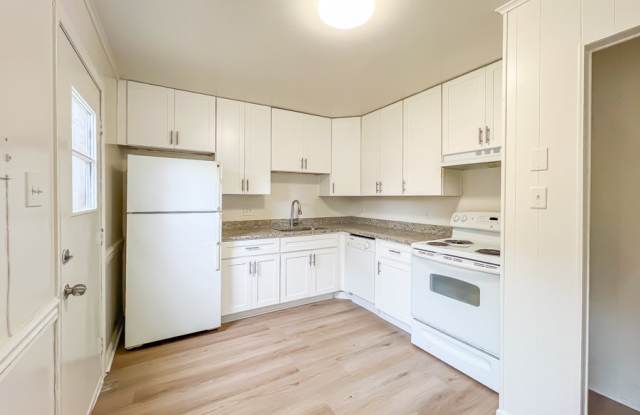 7 Fox Hill Dr Gallery 4