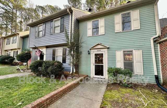 5649 Hamstead Xing photos photos