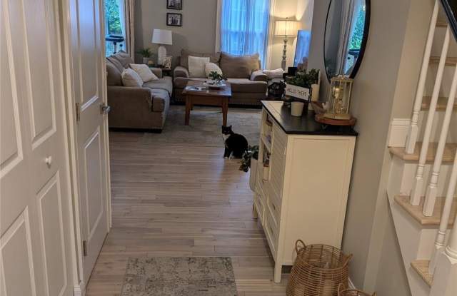 1506 Sara Circle Gallery 3