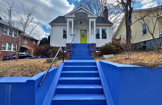 Charming 4BR, 2.5BA Bungalow in the Heart of Mount Rainier! photos photos