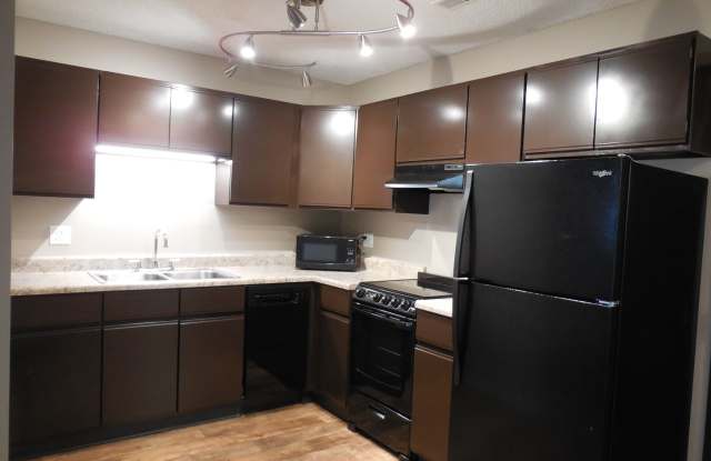 College Park Apartments Gallery 2