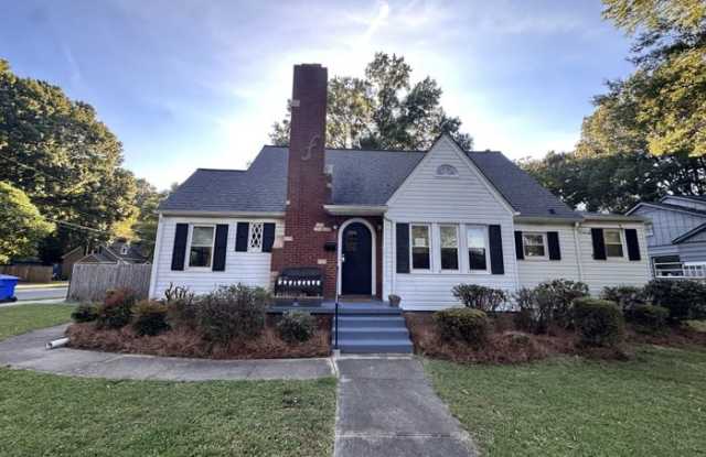 308 West Statesville Avenue Gallery 1