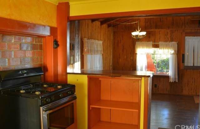 1264 Glenneyre Gallery 4