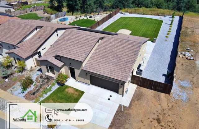 4645 Pleasant Hills Drive - 4645 Pleasant Hills Drive, Anderson, CA 96007