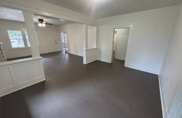 204 Kentucky Street Gallery 4