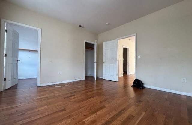 225 Ripley Pl Gallery 3