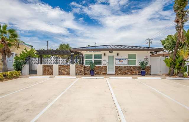 4561 Poinciana St photos photos