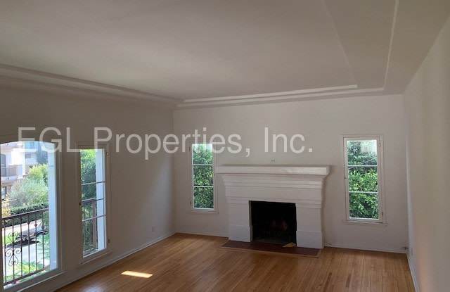 461 South Maple Drive Gallery 4