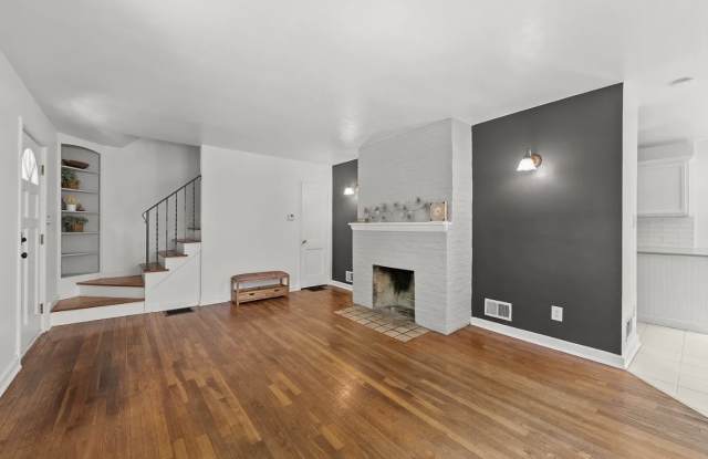 1940 Riverside Dr Gallery 4