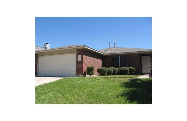 3913 Haley's Way 78664| 3 bed 2 bath 2 Car Garage $1995 Gallery 1