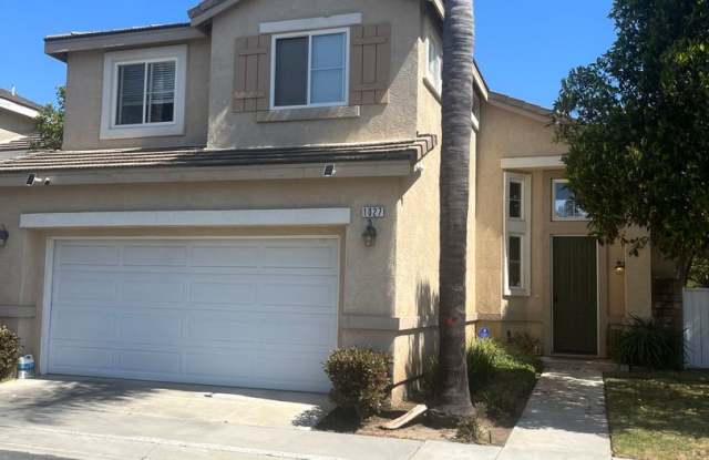 Cozy 3 bedroom 2.5 bath home Available Now! - 1027 Corte Primavera, Oxnard, CA 93030