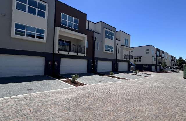 8056 Quiet Knolls Dr Gallery 1