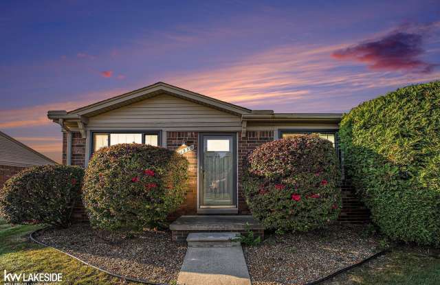 11358 Glenwood photos photos