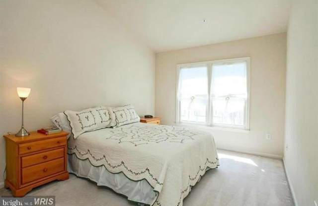 1012 HAVENCREST STREET Gallery 4
