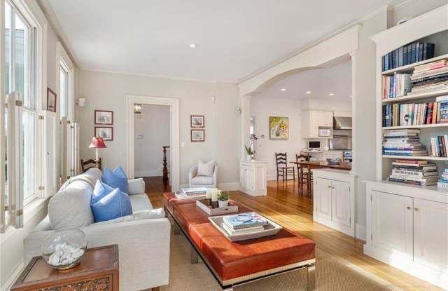 100 Coggeshall Avenue Gallery 3