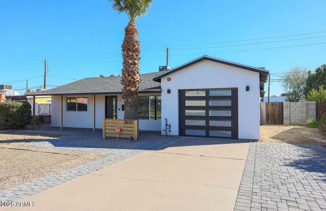 2651 N 71st Place photos photos