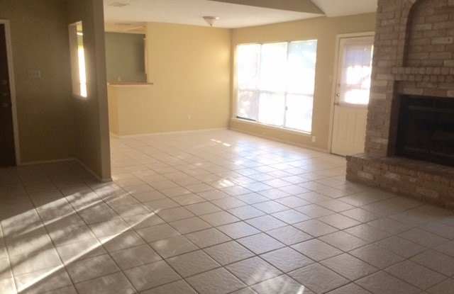 868 Amberstone Gallery 4