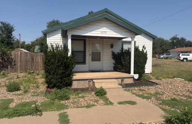 1020 N. Oak photos photos