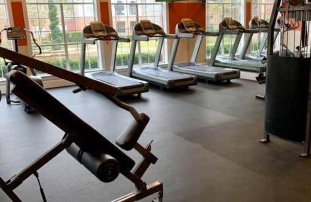 Southwind at Silverlake Gallery 4