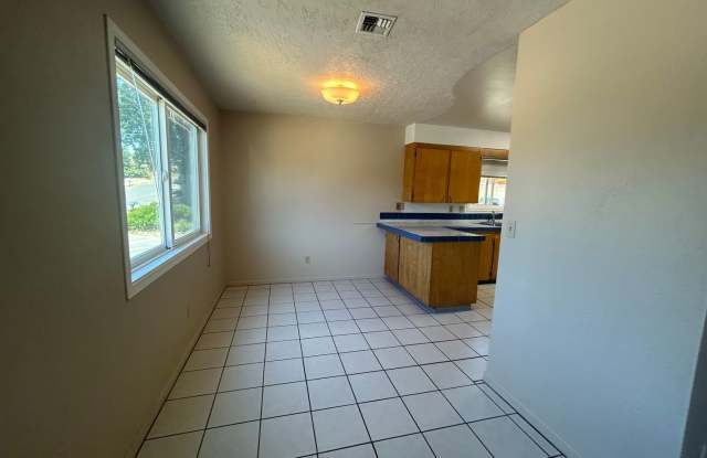 1345 Pleasant Gallery 3