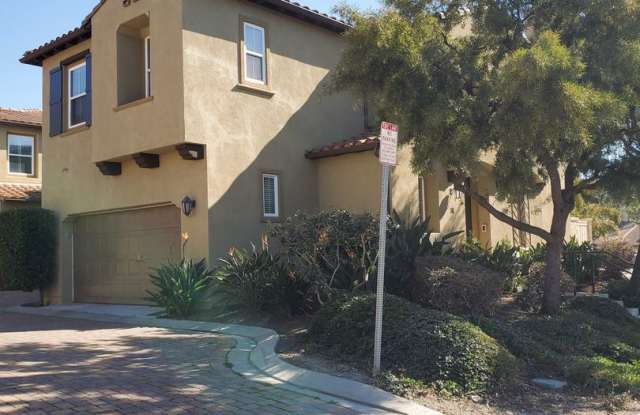 Stunning 3 bedroom 2.5 bath townhome in Santalana Tract of Talega! - 34 Paseo Vista, San Clemente, CA 92673