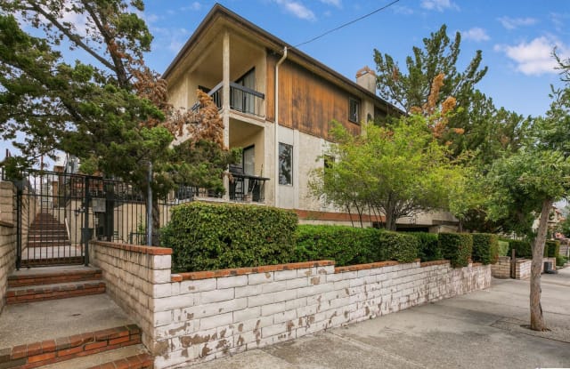 10164 Samoa Avenue - 10164 Samoa Avenue, Los Angeles, CA 91042