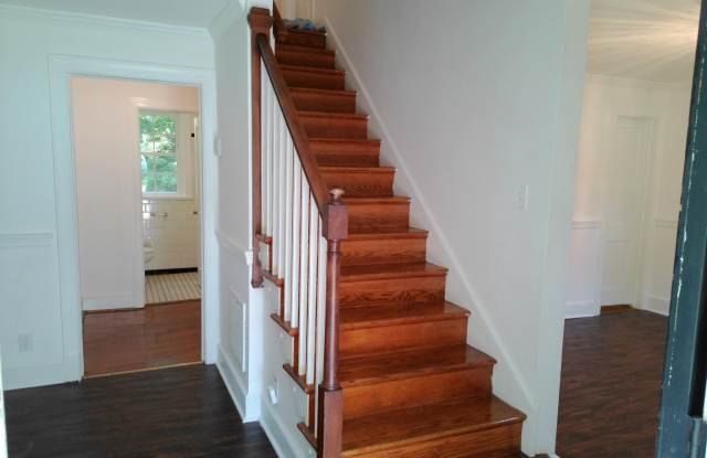 6902 OLD JAHNKE Road Gallery 3