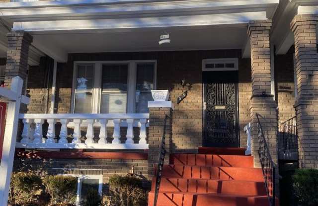 515 CRITTENDEN ST NW - 515 Crittenden Street Northwest, Washington, DC 20011