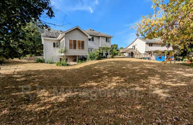 12069 Wedgewood Dr NW Gallery 3