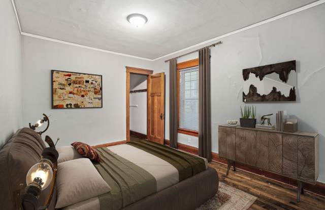 Oakland Upper Flat near campus photos photos