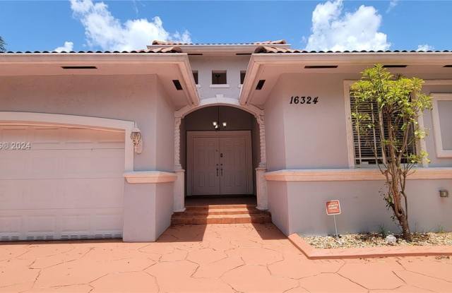 16324 NW 77th Path - 16324 Northwest 77th Path, Miami Lakes, FL 33016