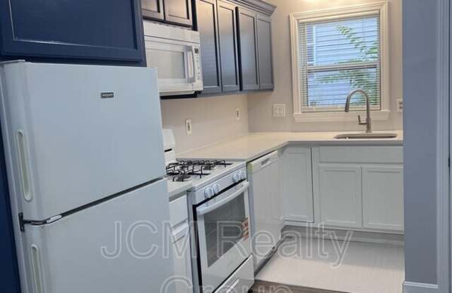135 Williams Avenue photos photos