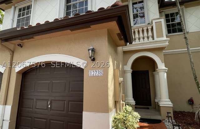 12738 SW 49th Ct Gallery 1