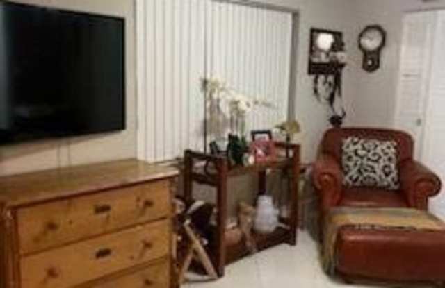 2856 S Garden Dr S S Gallery 4