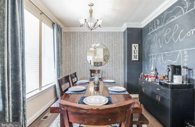 392 BUCKEYE Circle Gallery 4