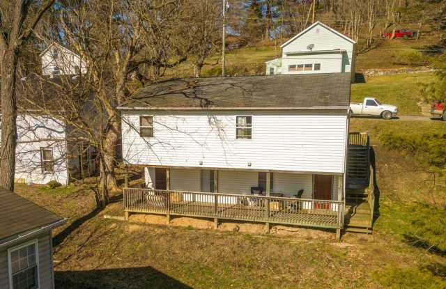 197 West Franklin Street - C Gallery 2