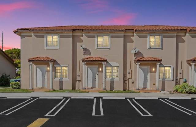 13765 SW 171st Ter photos photos