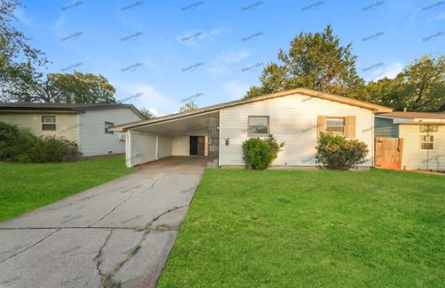 6308 South Lindsay Avenue Gallery 1