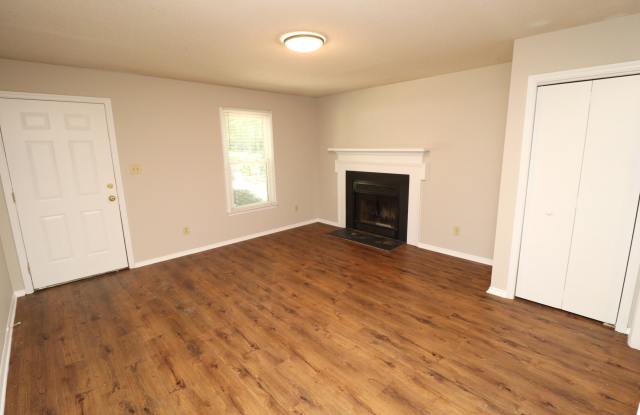 3905 Lexington Drive Gallery 2