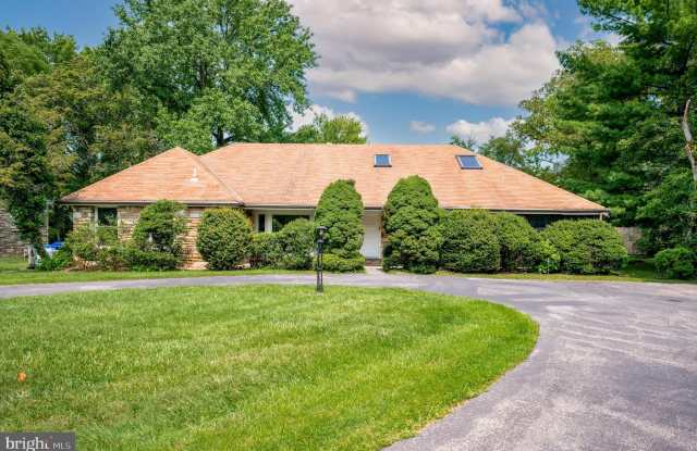 281 N HIGHLAND AVENUE - 281 North Highland Avenue, Montgomery County, PA 19066