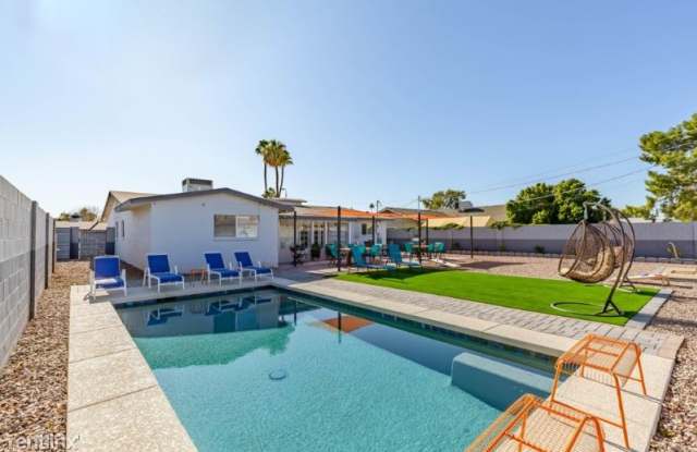 8444 E Piccadilly Rd - 8444 East Picadilly Road, Scottsdale, AZ 85251