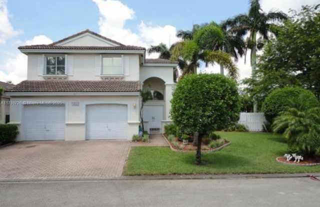 4821 SW 34th Ter - 4821 Southwest 34th Terrace, Hollywood, FL 33312