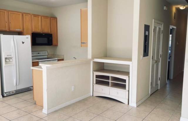 2325 CARAVELLE CIRCLE Gallery 3