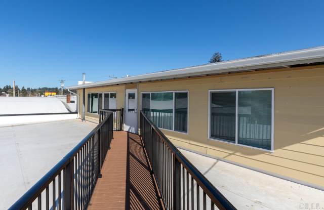 2013 Columbia Boulevard #3 photos photos